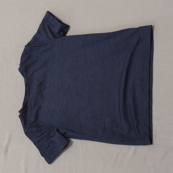 Dino Summer Lot* Boys 18mo* 4 T-shirts 1 short* Good/Great Used Condition* - Picture 7 of 7